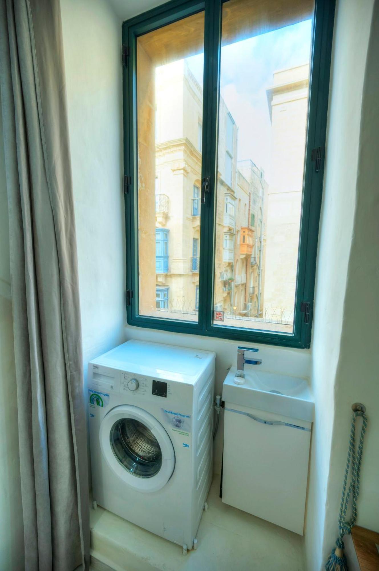 Charming 3 Storey Apartment In Valletta Centre, Ngri1-1 Ngoại thất bức ảnh